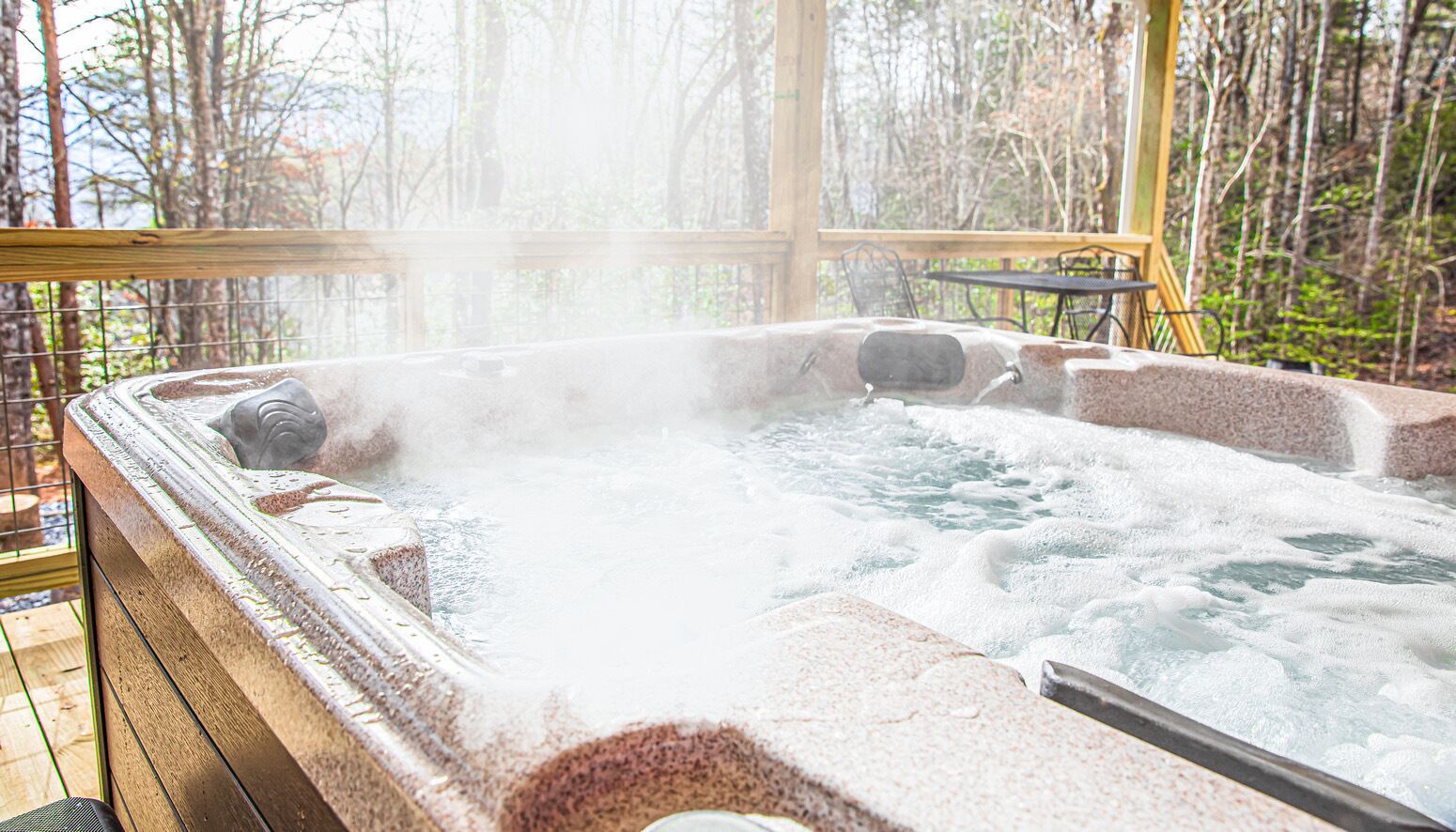 Bain à remous extérieur