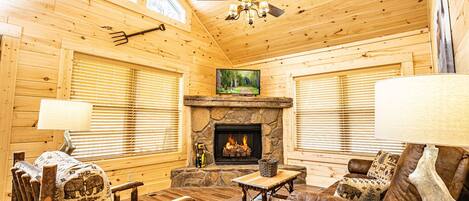 スマートテレビ、暖炉