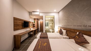 Superior Twin Room | Interior detail