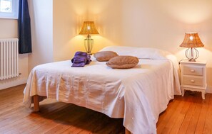 5 chambres, lit parapluie, Wi-Fi gratuit, draps fournis