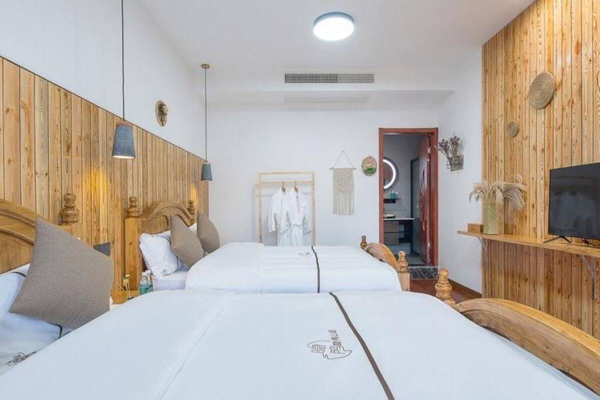 Gallery Twin Room