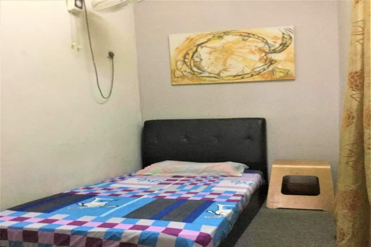 Iron/ironing board