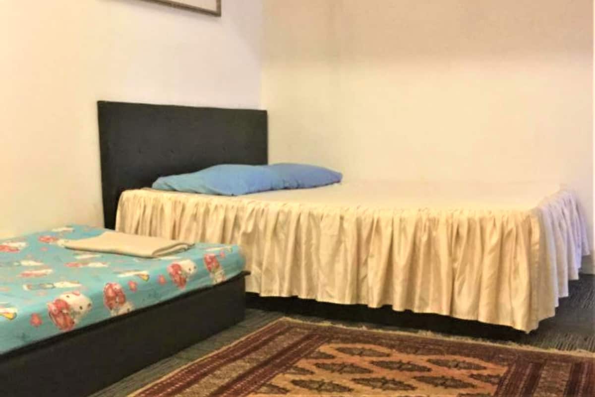 Tabla de planchar con plancha
