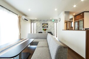 Televisión de pantalla plana