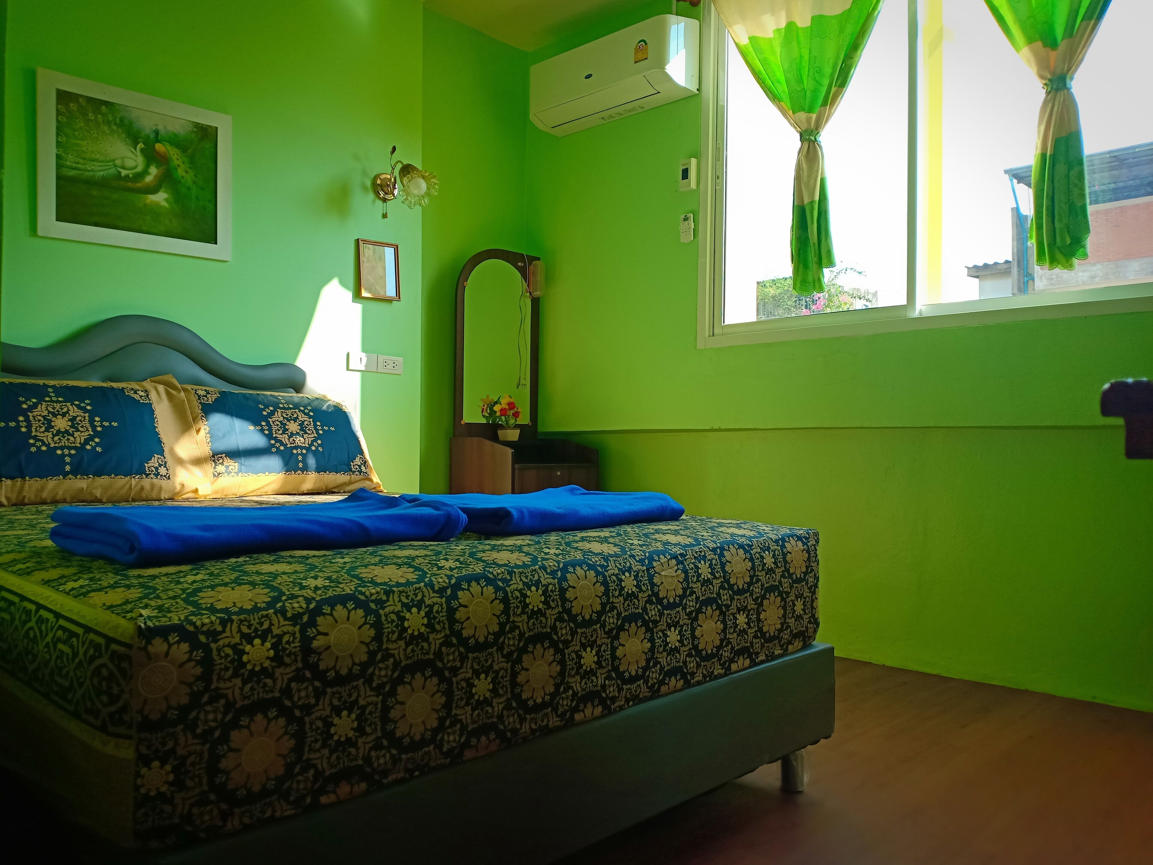 Standard Room (Green) | Soundproofing, free WiFi, bed sheets