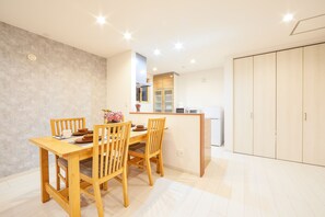 Casa (Private Vacation Home) | Opções para refeição no quarto