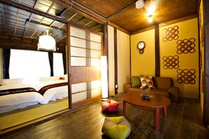 บ้านพัก (Private Vacation Home) | บริเวณนั่งเล่น | ทีวีจอแบน