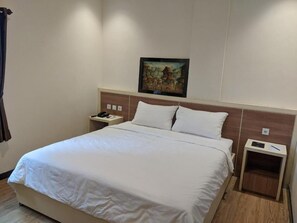 In-room safe, desk, soundproofing, free WiFi - Hotel 88 Banjarmasin by WH (Banjarmasin)