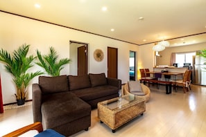 Villa, 3 chambres | Coin séjour