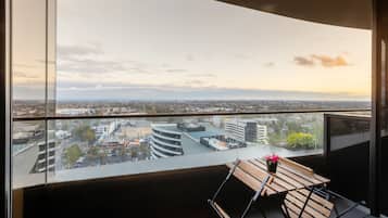 1 Bedroom Premium Apartment | Terrace/patio