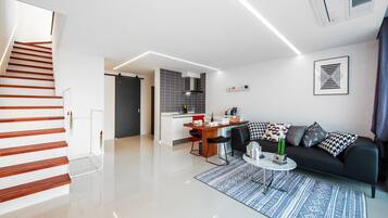 Reve C02 (SPA) | Con stile personalizzato, con arredamento individuale, Wi-Fi gratuito