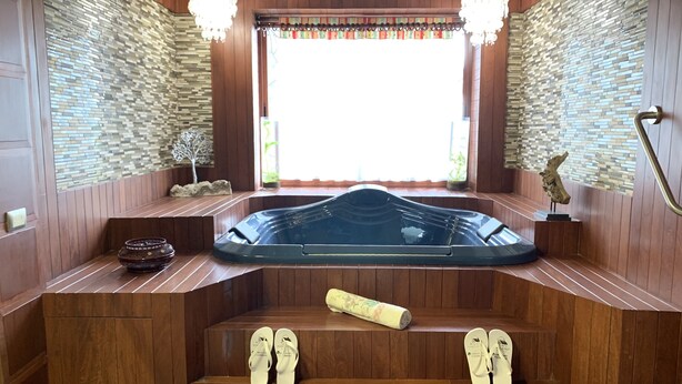 Chambre Premium, 1 chambre, bain à remous | Bain à remous privé