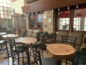 Food court