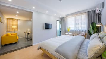 Business Double Room | Desk, blackout drapes, free WiFi