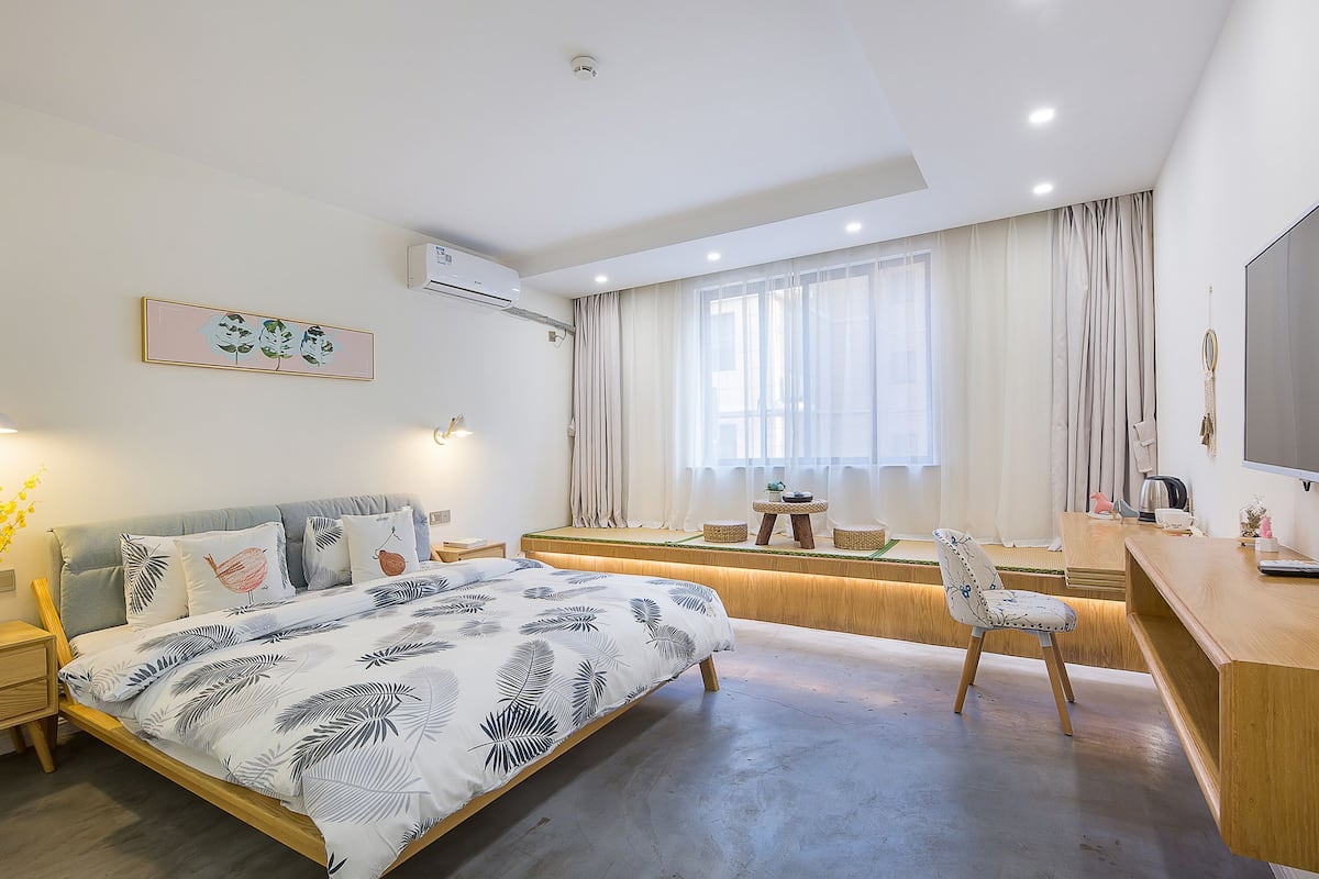 Habitación doble Confort | Escritorio, cortinas blackout y wifi gratis