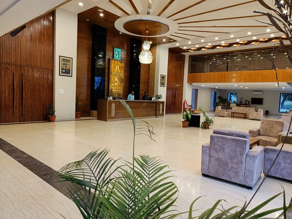 Lobby - Savitri Resorts (Pushkar)