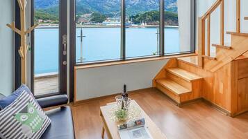 301 | 2 bedrooms, free WiFi