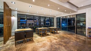 Cafe