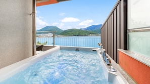 Jetted tub - Ara Pool Villa Pension (Tongyeong)