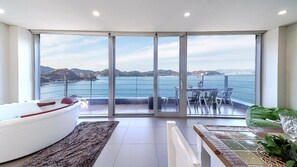 Jasmine 302 | Free WiFi - House of Mind Pension (Geoje)