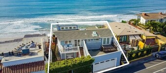 50' Ocean Front + 5 Outdoor Spaces + Dogs OK + AC