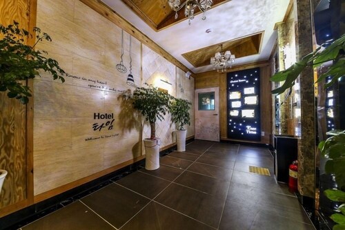 Cheonan Hound Hotel