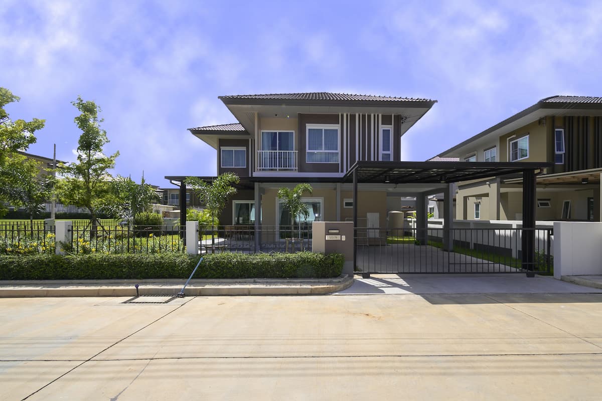 4 bedrooms, in-room safe, individually decorated, individually furnished