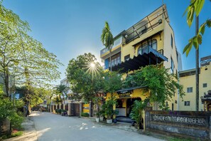 Front of property - Hoi An Coco Viet Homestay (Da Nang)