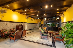 Lobby sitting area - Hoi An Coco Viet Homestay (Da Nang)