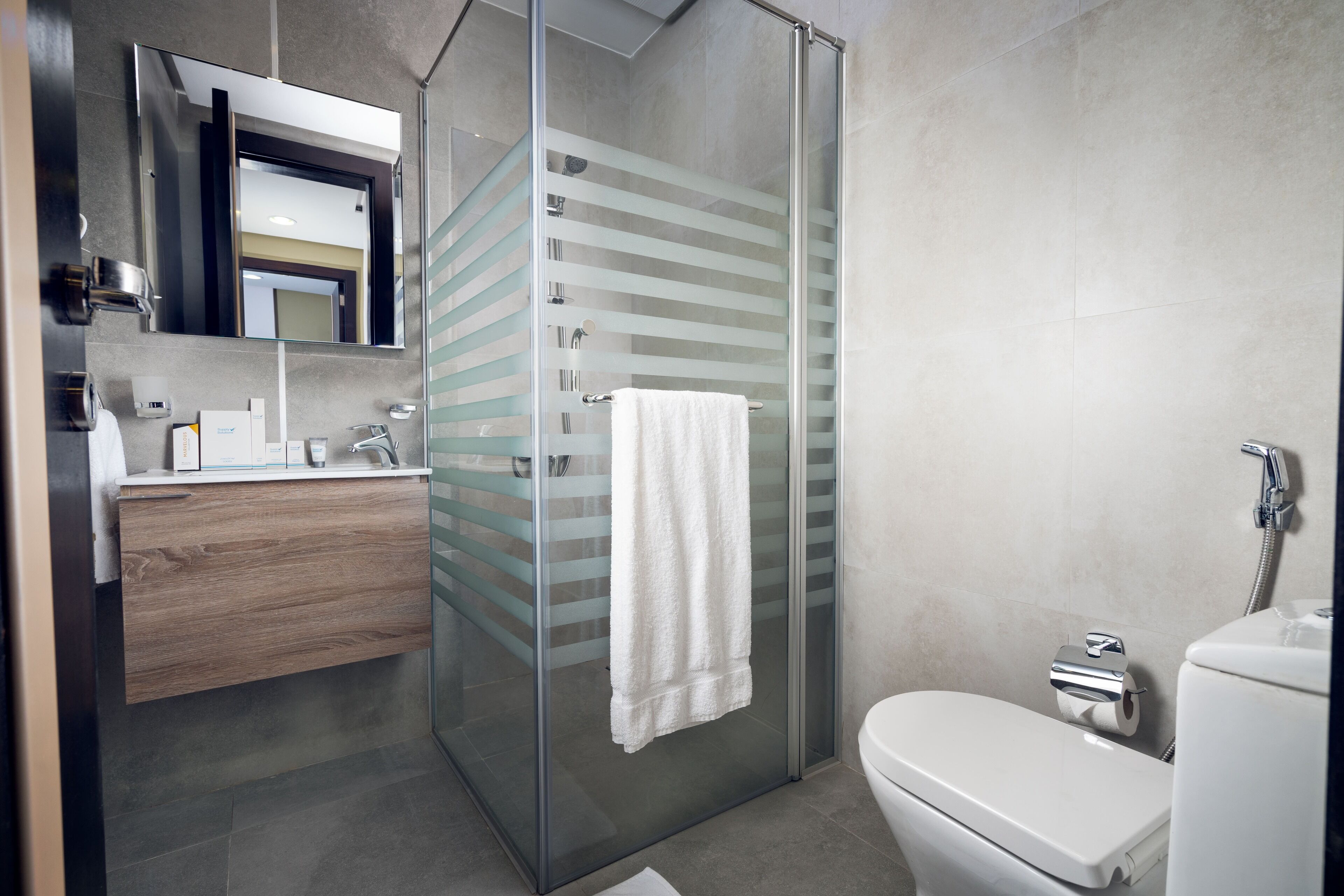 淋浴設備、雨淋花灑、免費梳洗用品、風筒