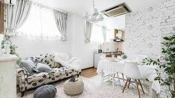 1 bedroom, desk, free WiFi