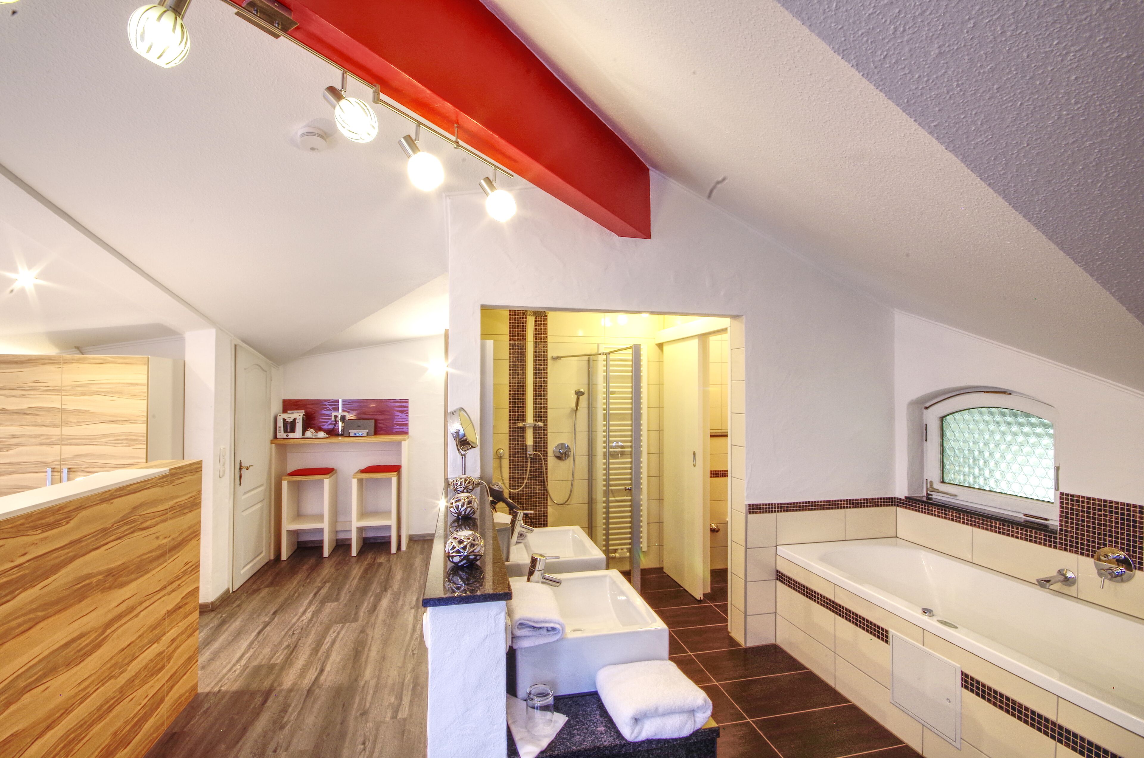 Suite, Whirlpool | Badezimmer | Haartrockner, Handtücher