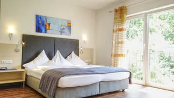 Superior Double Room | Hypo-allergenic bedding, minibar, desk, laptop workspace