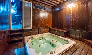 MGM - Extra person charge on site more than 4 people | Private spa tub - Vista Hill Pool Villa (Gapyeong)