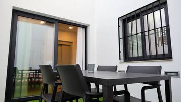 Leilighet – superior | Terrasse/patio