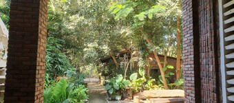 ブライトネスヴィラには、Phare Ponleu Selpakにつながる多くの物語があります。