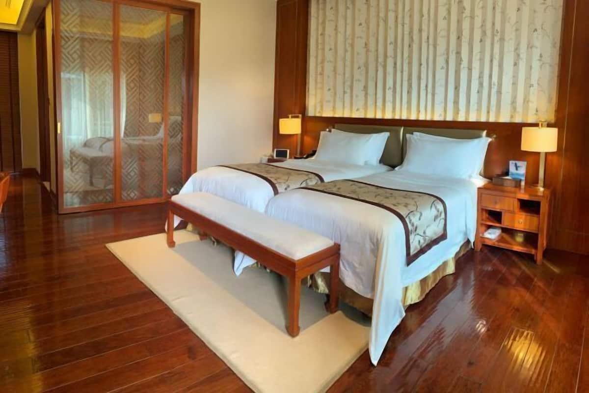 Minibar, escritorio, wifi gratis