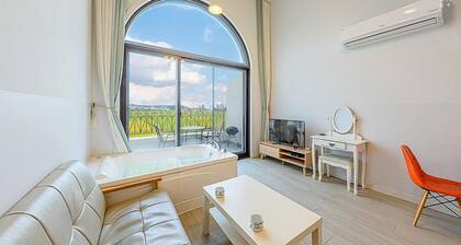 Iris Pool Villa Pension