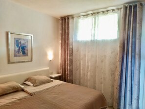 2 bedrooms, in-room safe, iron/ironing board, free WiFi - Apartment- Hotel Altamira (Costa Adeje)