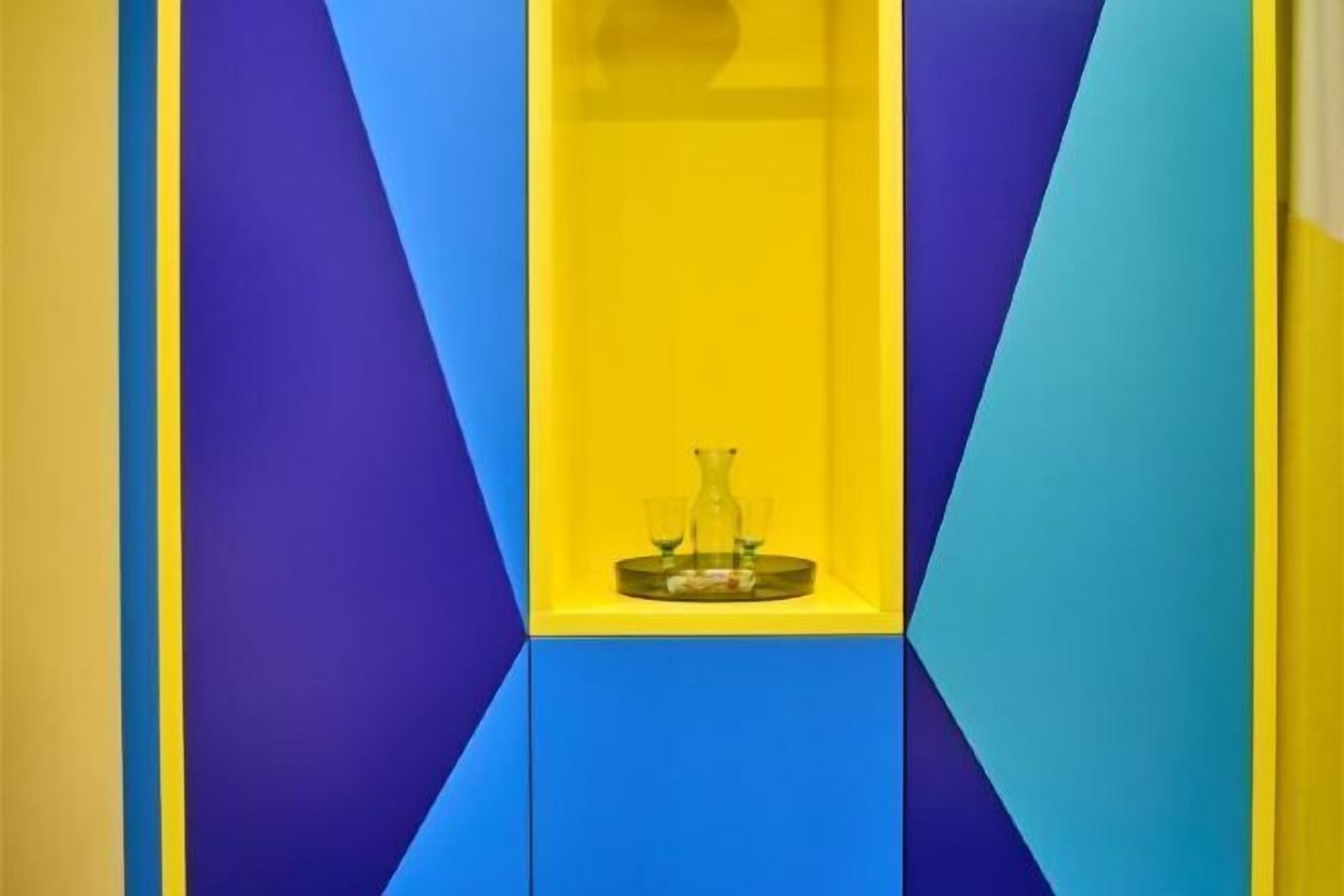 المنشأة من الداخل