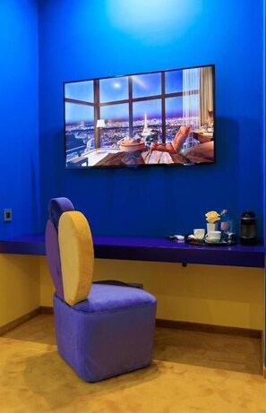 ملاءات إيطالية من طراز فريتي وأغطية فراش متميزة وأسرّة بطبقة علوية مريحة