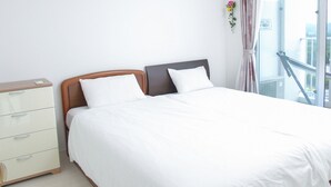 Superior Apartment, Ocean View | Cribs (free), WiFi (free) - Ocean Front Yamakawa (Motobu)