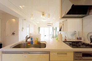 Superior Room, Ocean View (Upper Floor) | Private kitchenette