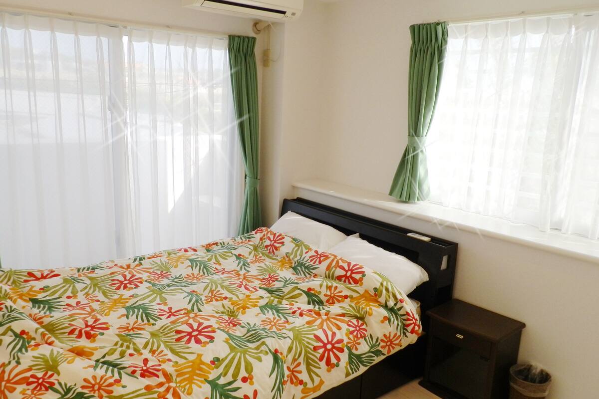 Apartment, 2 Bathrooms, Ocean View | Cribs (free), WiFi (free)