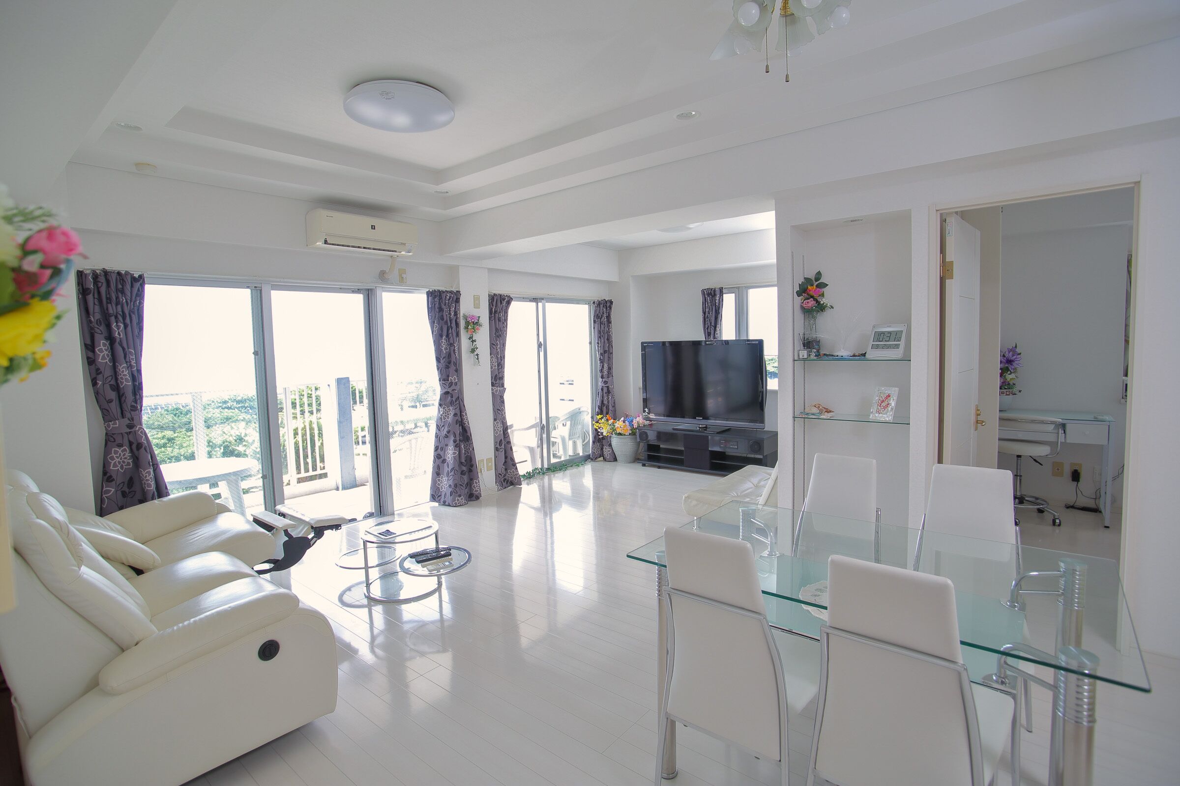 Superior Apartment, Ocean View | Living area | Flat-screen TV