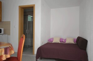 Apartment, 2 Bedrooms A1 | Living area