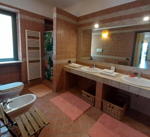 Quadruple Room | Bathroom - Casa di Marco (Sannicola)