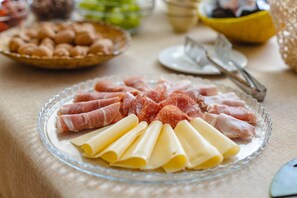 Free daily local cuisine breakfast  - Casa di Marco (Sannicola)
