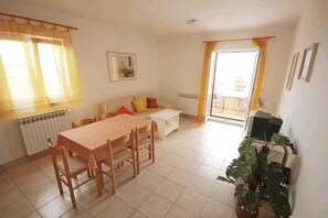 Apartment, 1 Bedroom (A1) | Living area | Flat-screen TV - Apartments Barisic (Vir)