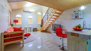 Spa Wind - Extra person charge on site more than 2 people | Living area | Flat-screen TV - Lake and Pine Spa Pension (Pocheon)
